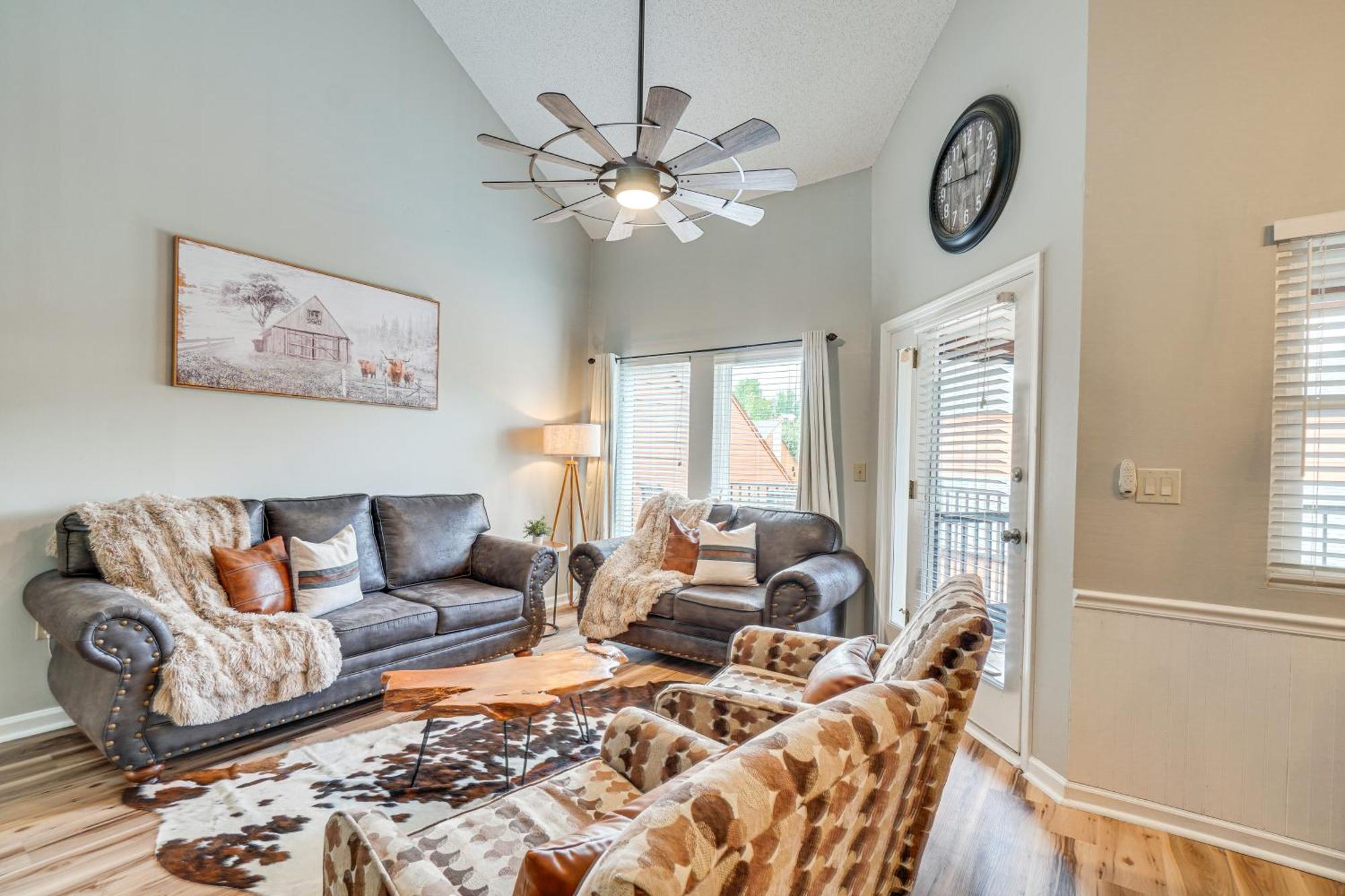 Downtown Gatlinburg Condo With Mountain-View Balcony Εξωτερικό φωτογραφία