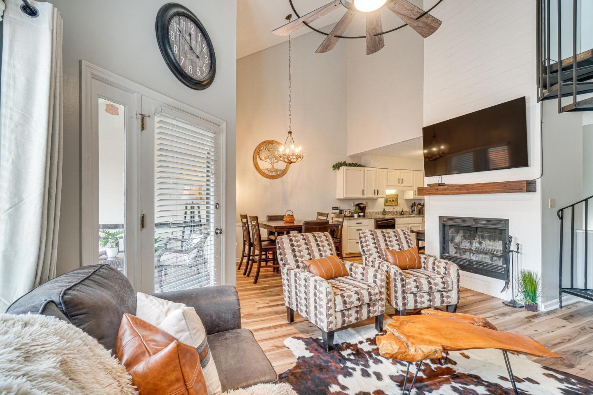 Downtown Gatlinburg Condo With Mountain-View Balcony Εξωτερικό φωτογραφία