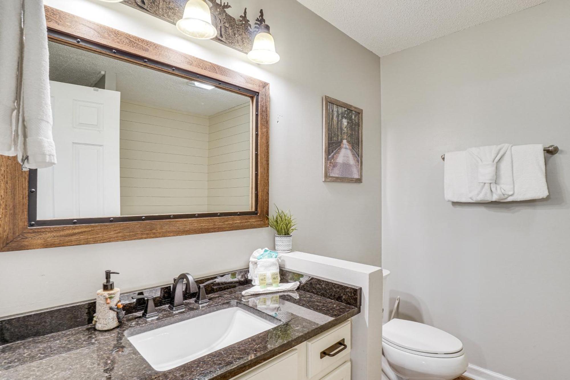 Downtown Gatlinburg Condo With Mountain-View Balcony Εξωτερικό φωτογραφία