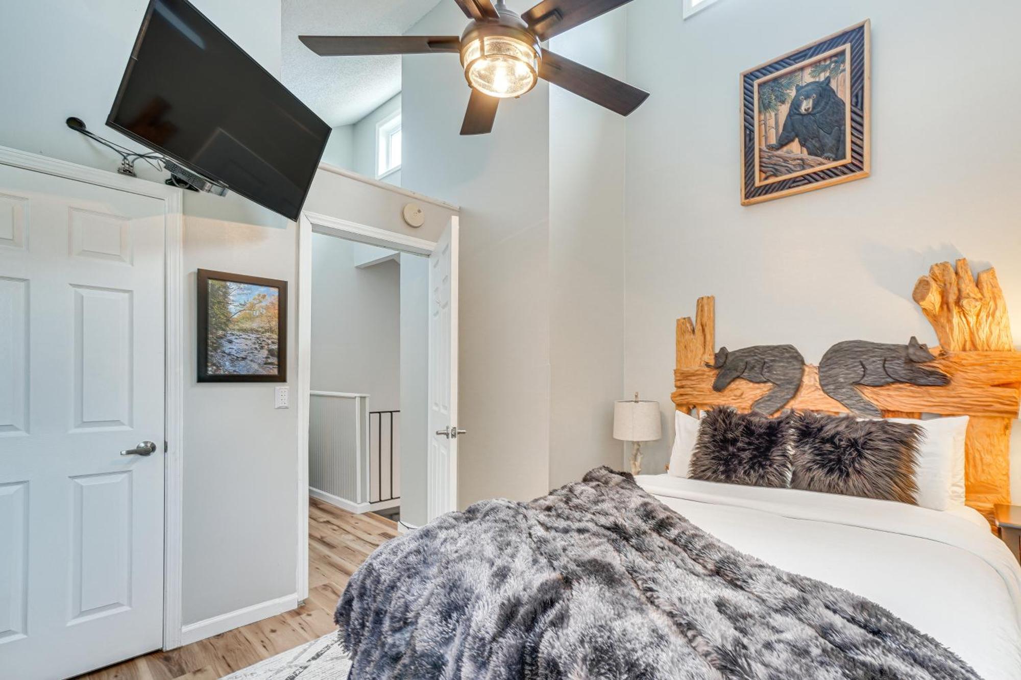Downtown Gatlinburg Condo With Mountain-View Balcony Εξωτερικό φωτογραφία