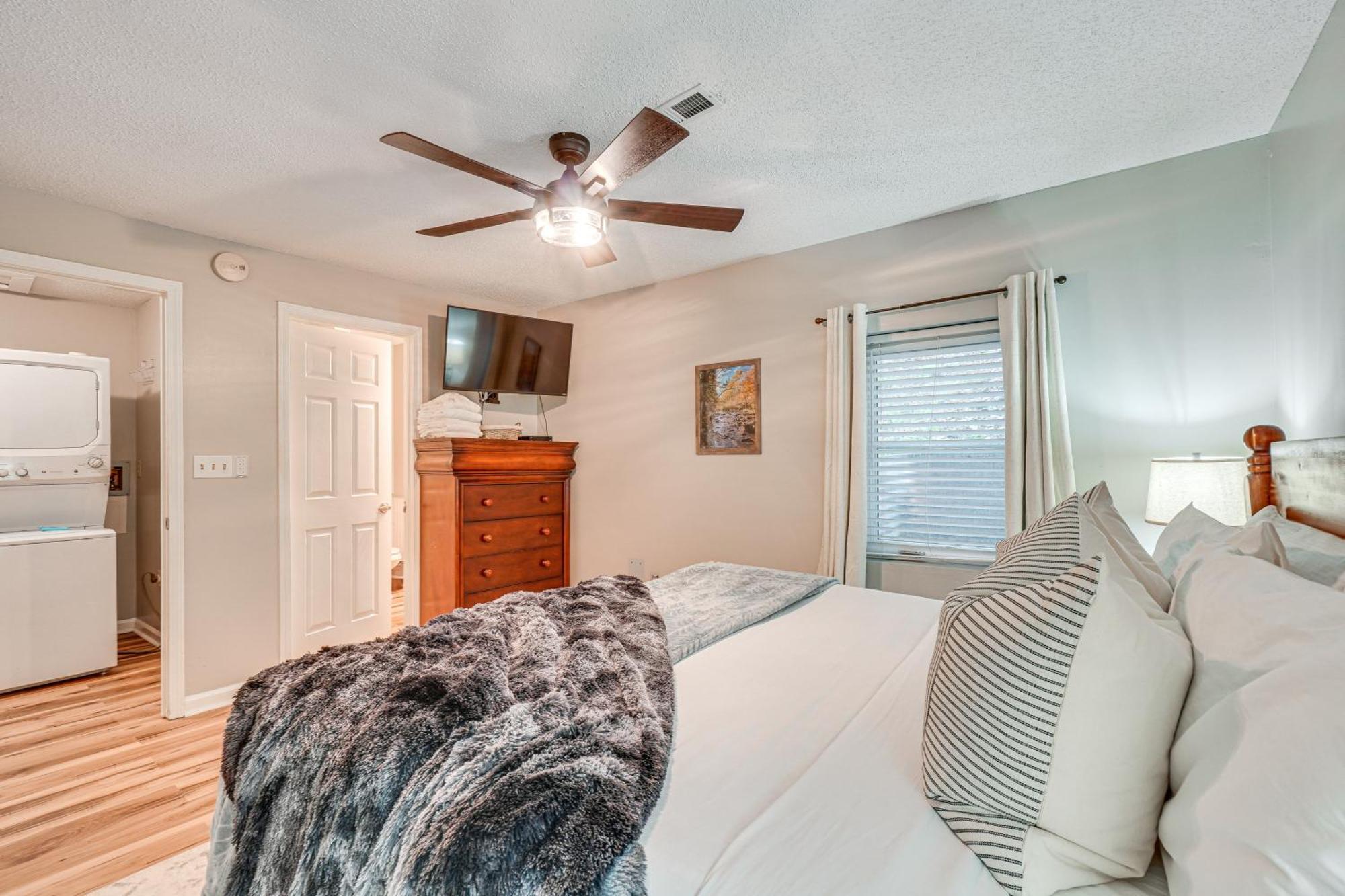 Downtown Gatlinburg Condo With Mountain-View Balcony Εξωτερικό φωτογραφία